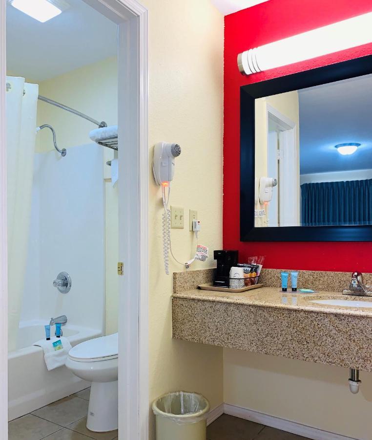 Suite 16 Motel Gore Kültér fotó
