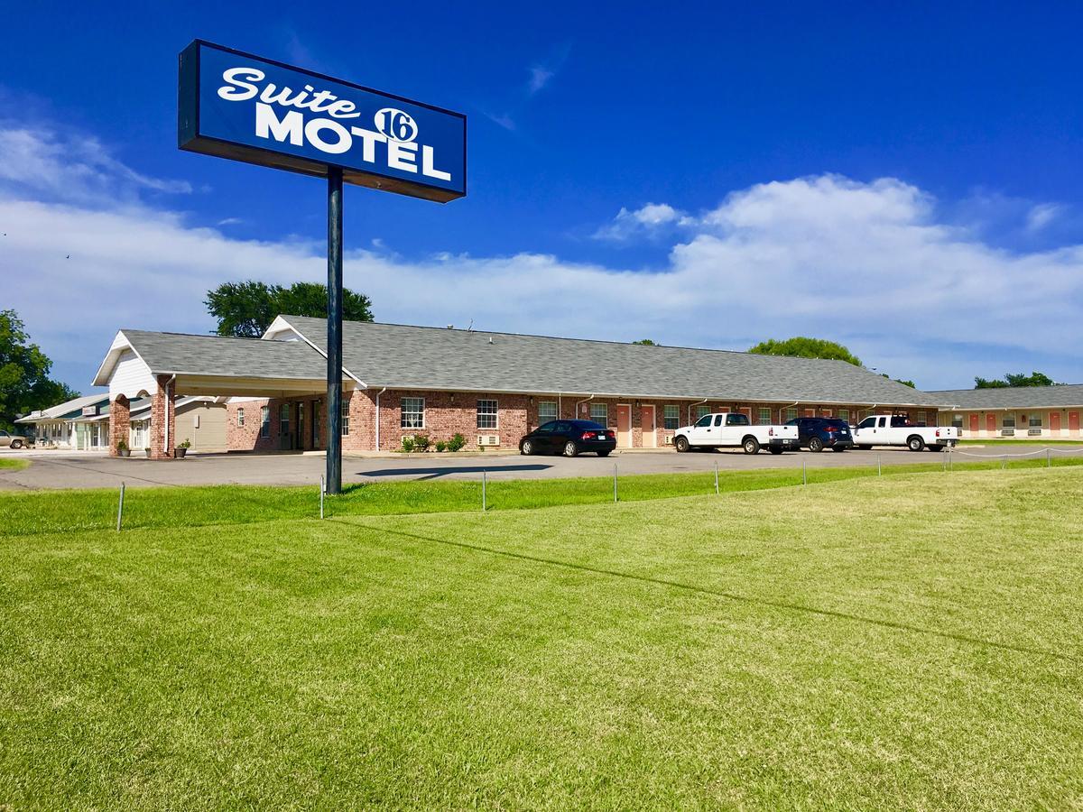 Suite 16 Motel Gore Kültér fotó