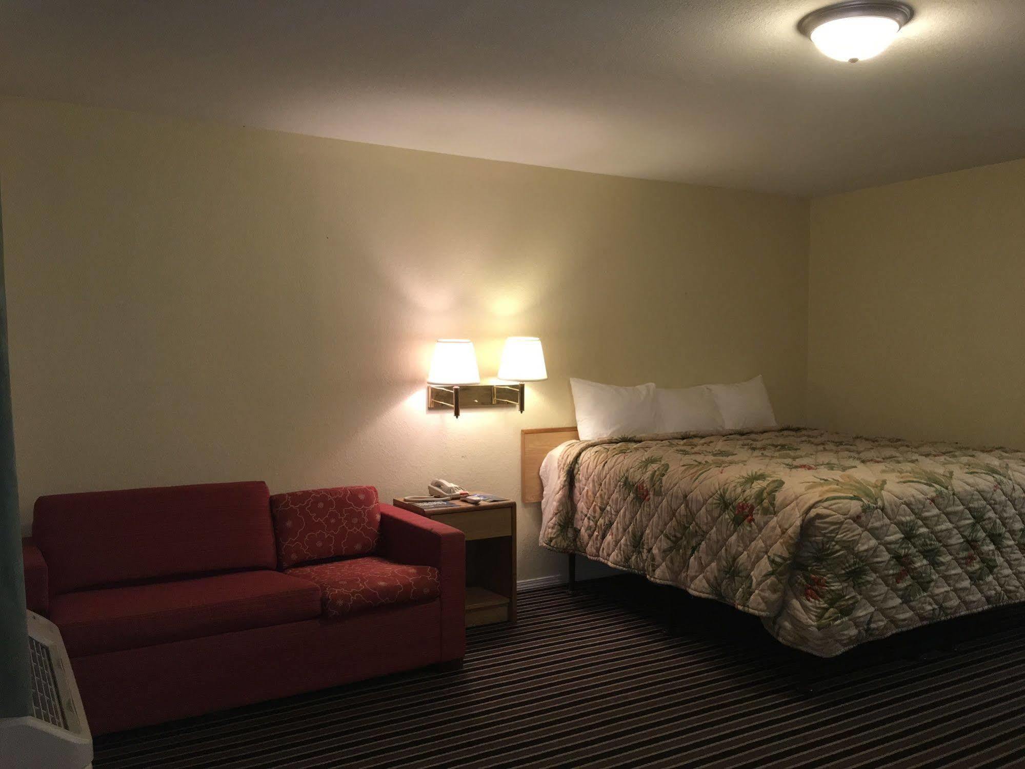 Suite 16 Motel Gore Kültér fotó